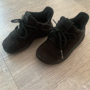 Adidas toddler size 7 sneakers